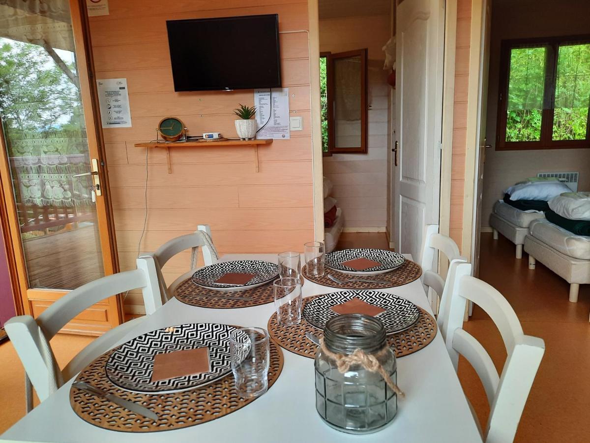 Camping De La Bageasse Brioude Exteriér fotografie