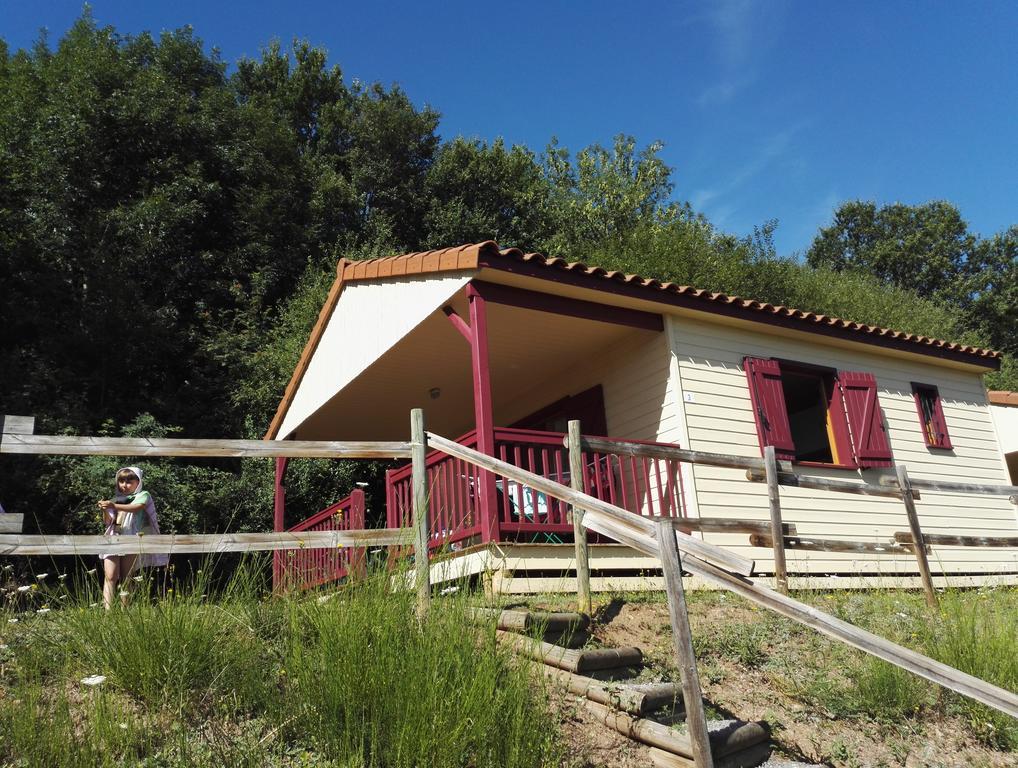 Camping De La Bageasse Brioude Exteriér fotografie